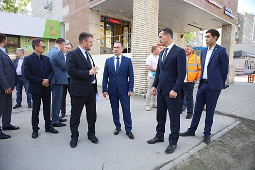 Мэр Новосибирска проконтролировал дорожный ремонт в Дзержинском районе