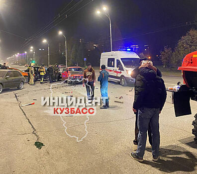 ГАИ рассказала подробности тройного ДТП на кемеровском бульваре