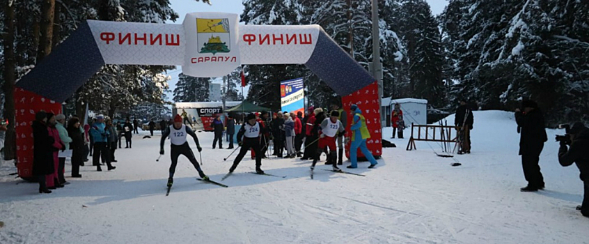 Освещенная лыжная трасса открылась в Сарапуле