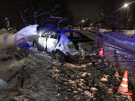 Из-за разгерметизации газобаллонного оборудования в Ижевске сгорел «Хендай Солярис»