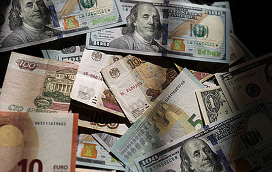 Bloomberg заявил о наступлении в России в ночь на 27 июня первого с 1918 года дефолта