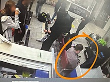 Слепой блогер не уведомлял авиакомпанию о необходимости спецсопровождения