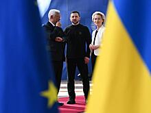 Брюссель сколачивает собственную армию, Украину примут в Евросоюз «на мясо»