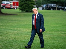 Политолог Блохин: решение США о введении пошлин против партнеров Ирана не даст нужного эффекта