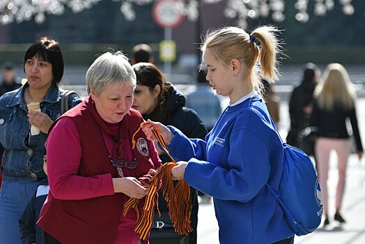 На столичных вокзалах стартовала акция «Георгиевская ленточка»