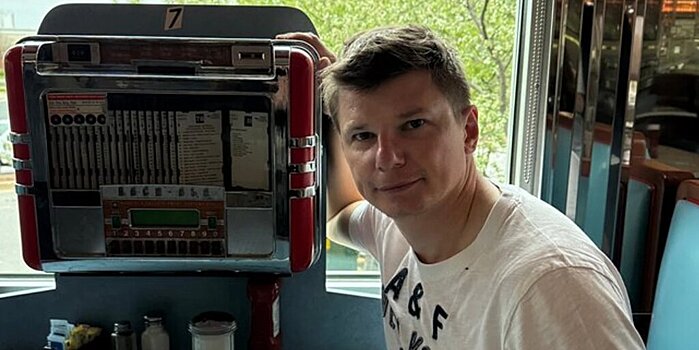 Аршавин о поездке в США: «Топ! Просто супер! Были в Атланте, на стадионах бейсбольных. Сложилось впечатление, что это другая жизнь. На другой планете»