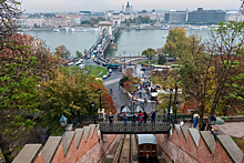 Венгерский консул объяснил, почему в стране любят российских туристов больше европейцев