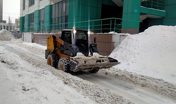 Мэр Новосибирска Локоть заявил, что магистрали очистили от снега до «норматива»