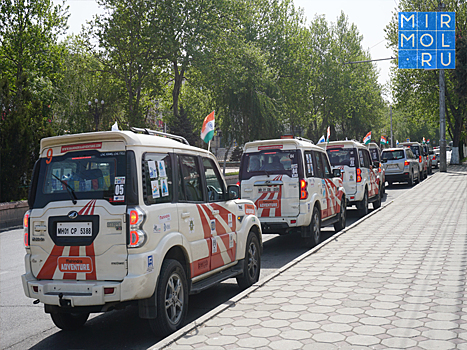 В Дагестан прибыли участники первого автопробега российско-индийской дружбы