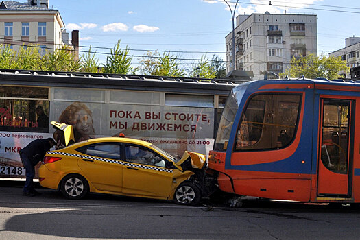 Резкий рост аварийности зафиксирован среди такси