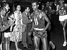 «Соперники смеялись над ним»  Как эфиопский бегун выиграл олимпийский марафон босиком и чудом избежал казни на родине