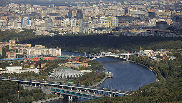 Вода в Москве-реке прогрелась до 21 градуса