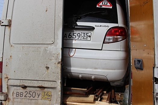 Нелегалов из Киргизии обнаружили в «автомобиле–матрешке» в Нижегородской области