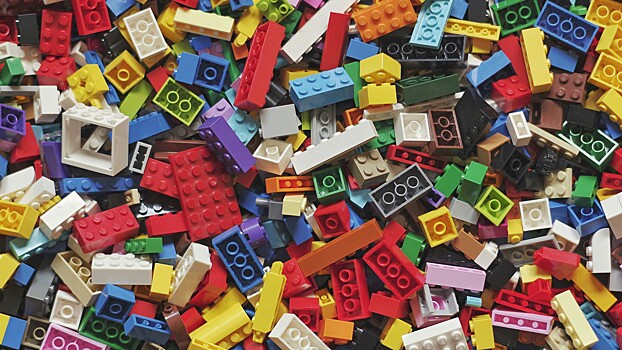 Британский Музей науки обвинил Lego в пропаганде гетеросексуальности