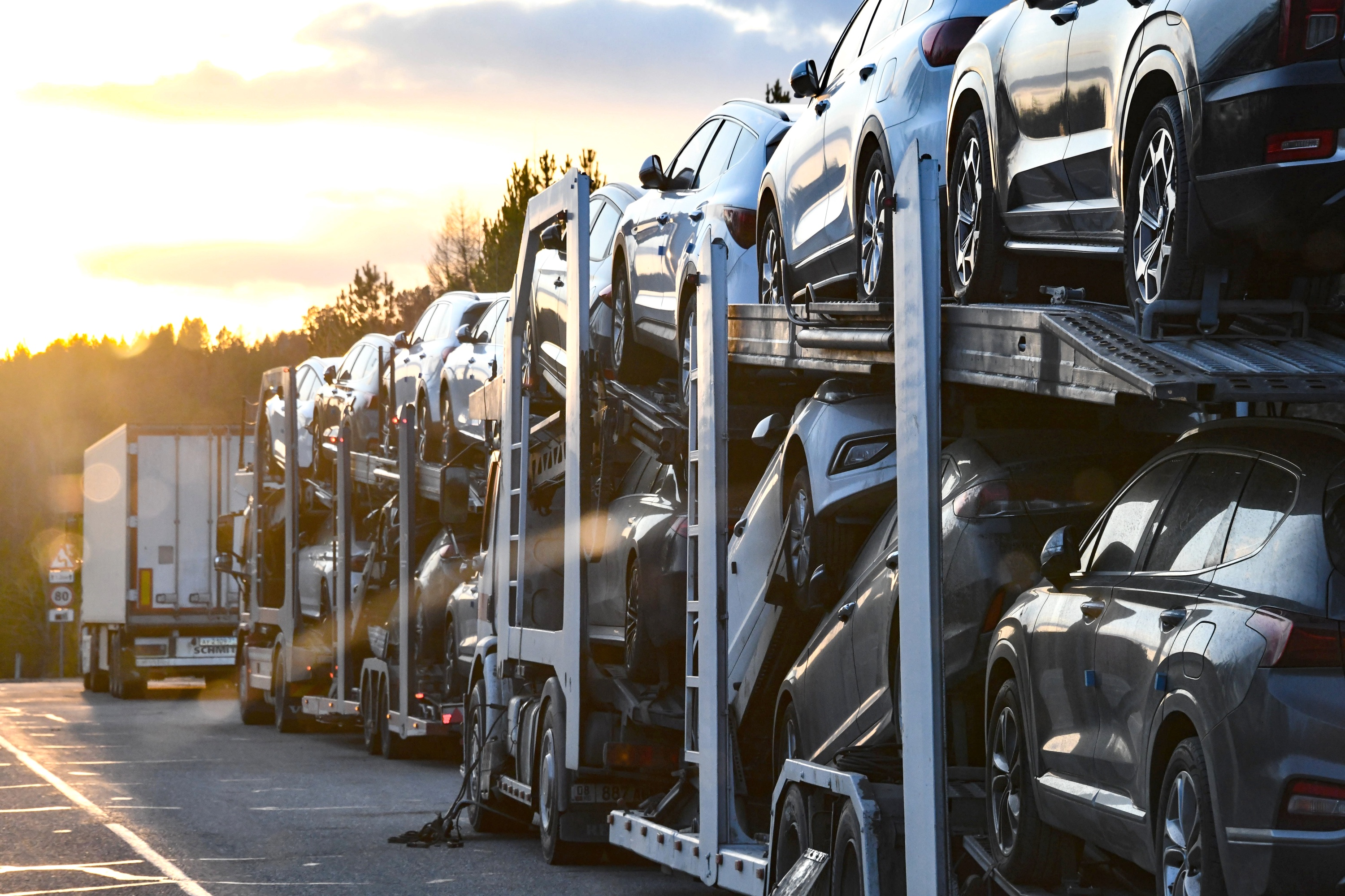 машины русского производства. Renault автоваз. баварский автопром. бмв продакшн. General motors в россии.