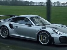 Porsche выложила в сеть ролики о своем могучем 911 GT2 RS