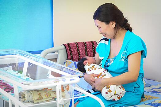 Уровень рождаемости в Якутии превысил среднероссийские показатели