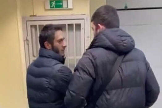 "Ъ": в аэропорту Домодедово задержали представителя ЛГБТ из Чечни