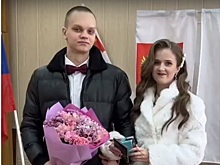 Вологжане скрепили себя узами браками и проголосовали на президентских выборах в один день