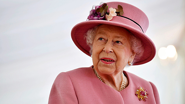 Елизавета II усилила киберзащиту королевской семьи