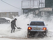 Из-за снегопада школы Магадана перевели на свободный режим посещения