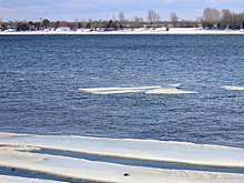 Троих подростков спасли со льдины на калининградском озере