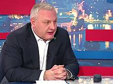 Призвавшего бедных россиян ходить пешком депутата захотели уволить