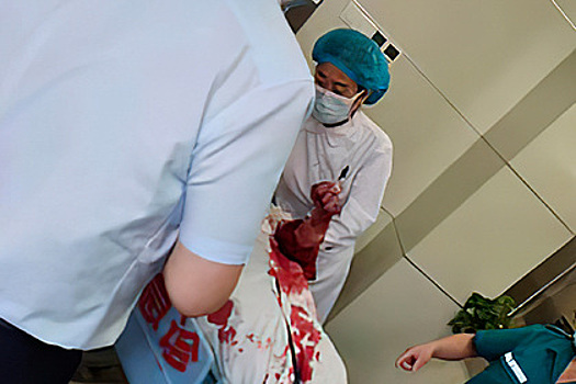 Пациент напал с ножом на врача из-за невылеченной импотенции