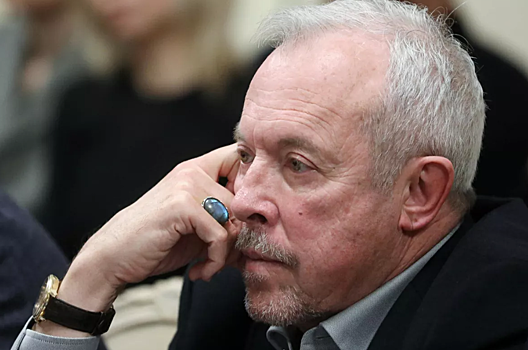 Макаревичу и Леонтьеву могут сократить пенсии