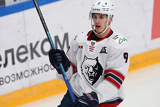 Никита Попугаев вернулся в хоккей – год назад он скандально завершил карьеру и сжёг свою форму
