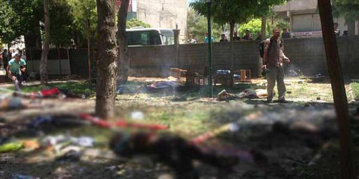 Более 20 человек погибли при взрыве в Турции