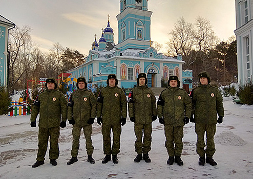 Военнослужащие регионального управления военной полиции посетили Иоанно-Предтеченский собор в Екатеринбург
