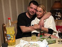 «Везет же Насте на Михаилов»: в сети обсуждают свидание Волочковой