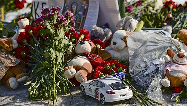Правительство перечислило 64 млн рублей для помощи семьям погибших в Кемерове