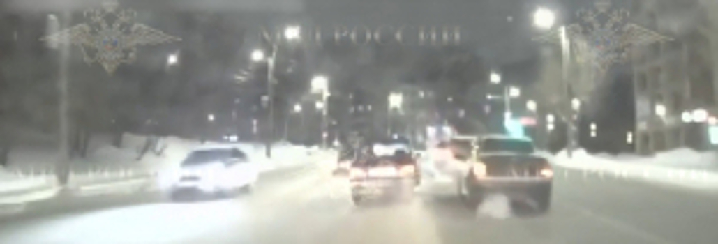 В Кирове полицейские задержали подозреваемого в повторном управлении транспортным средством в состоянии опьянения