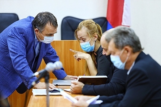 Прениям конец: о чём попросили суд обвиняемые в гибели задержанного в отделе полиции на Киевской 