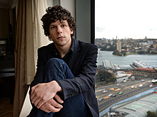 Джесси Айзенберг: я предпочитаю не смотреть фильмы, в которых снимался