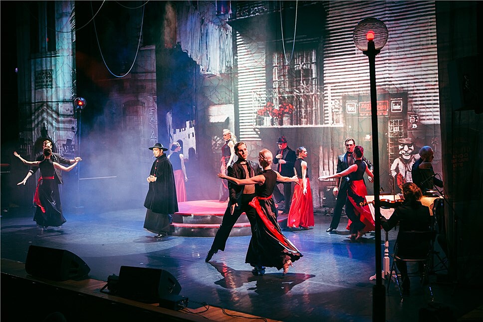 В театре Людмилы Рюминой представили мировую премьеру — оперу в стиле танго "Мария де Буэнос-Айрес"