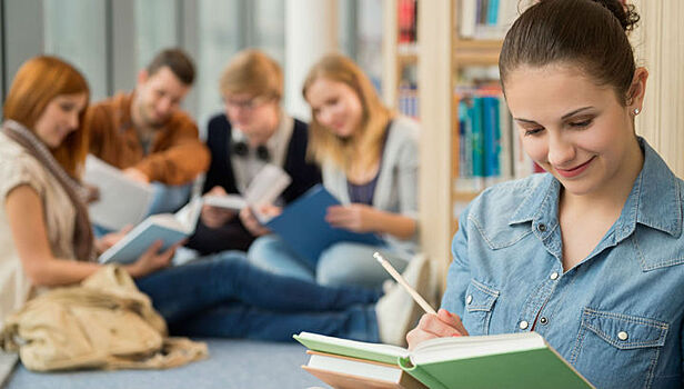 Как часто мозг человека отвлекается от основной задачи?