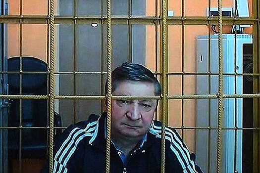 Приговоренный к 17 годам экс-замглавы Генштаба российской армии попросился на СВО