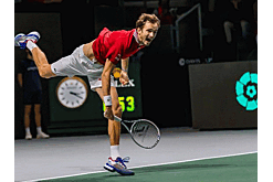 Медведев проиграл Умберу на Кубке ATP