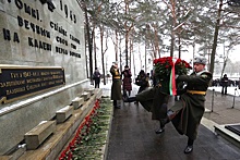 Память жертв геноцида почтили в мемориальном комплексе в Минске