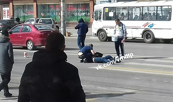 В Воронеже на «Заводской» иномарка сбила мужчину на переходе