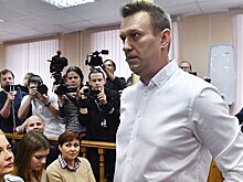 С Навального требуют взыскать деньги за митинг в День России