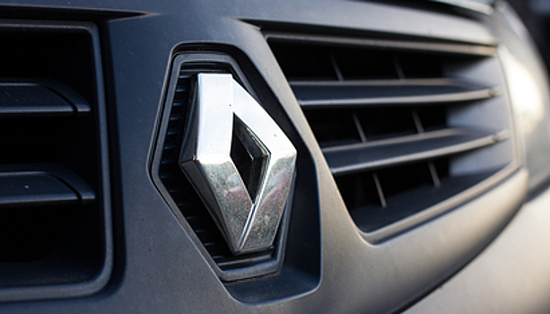 На ул. Елизаветинской Renault сбил 20-летнего велосипедиста