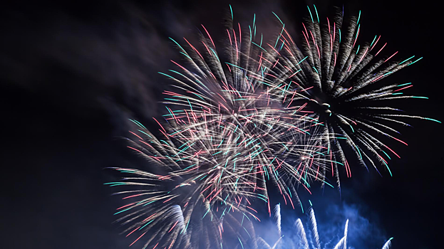 Обнародован список российских регионов, в которых запретили новогодние фейерверки