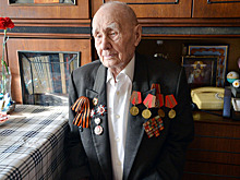 Челябинские контрразведчики поздравили своих ветеранов с Днем Победы