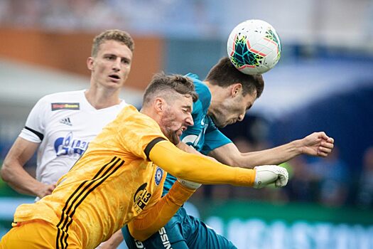 Зачем «Спартаку» 37-летний вратарь, да еще из Первой лиги?! Но трансфер Довбни легко объяснить