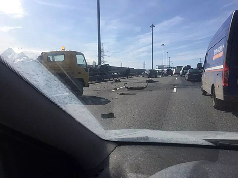 На внутреннем кольце КАД в массовой аварии погибли люди