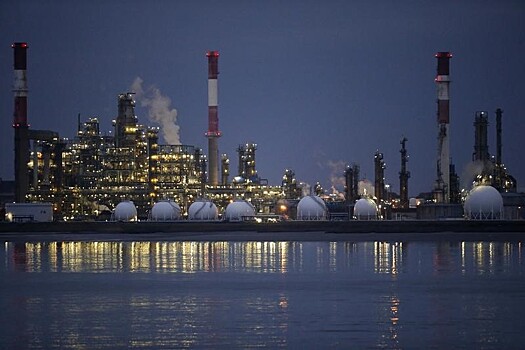 Нефть Brent торгуется выше $54 за баррель